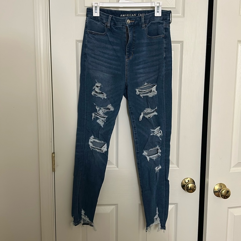 American Eagle The Dream Jean Curvy Super Hi-Rise Ripped Jeans Size 8